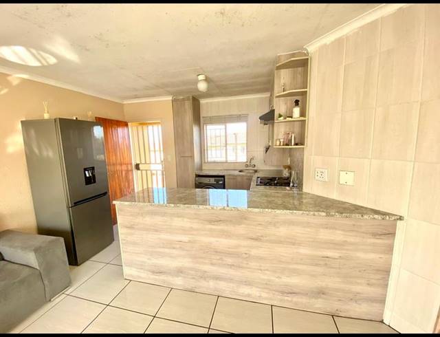 2 BEDROOM APARTMENT FOR SALE IN GROBLERPARK